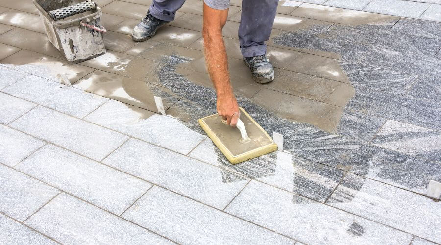 Expert Emergency Roof Repairs services in Kanawha, IA